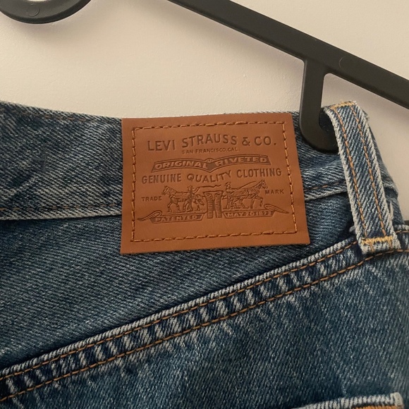 Levi’s Ribcage Straight Jeans - Picture 4 of 5